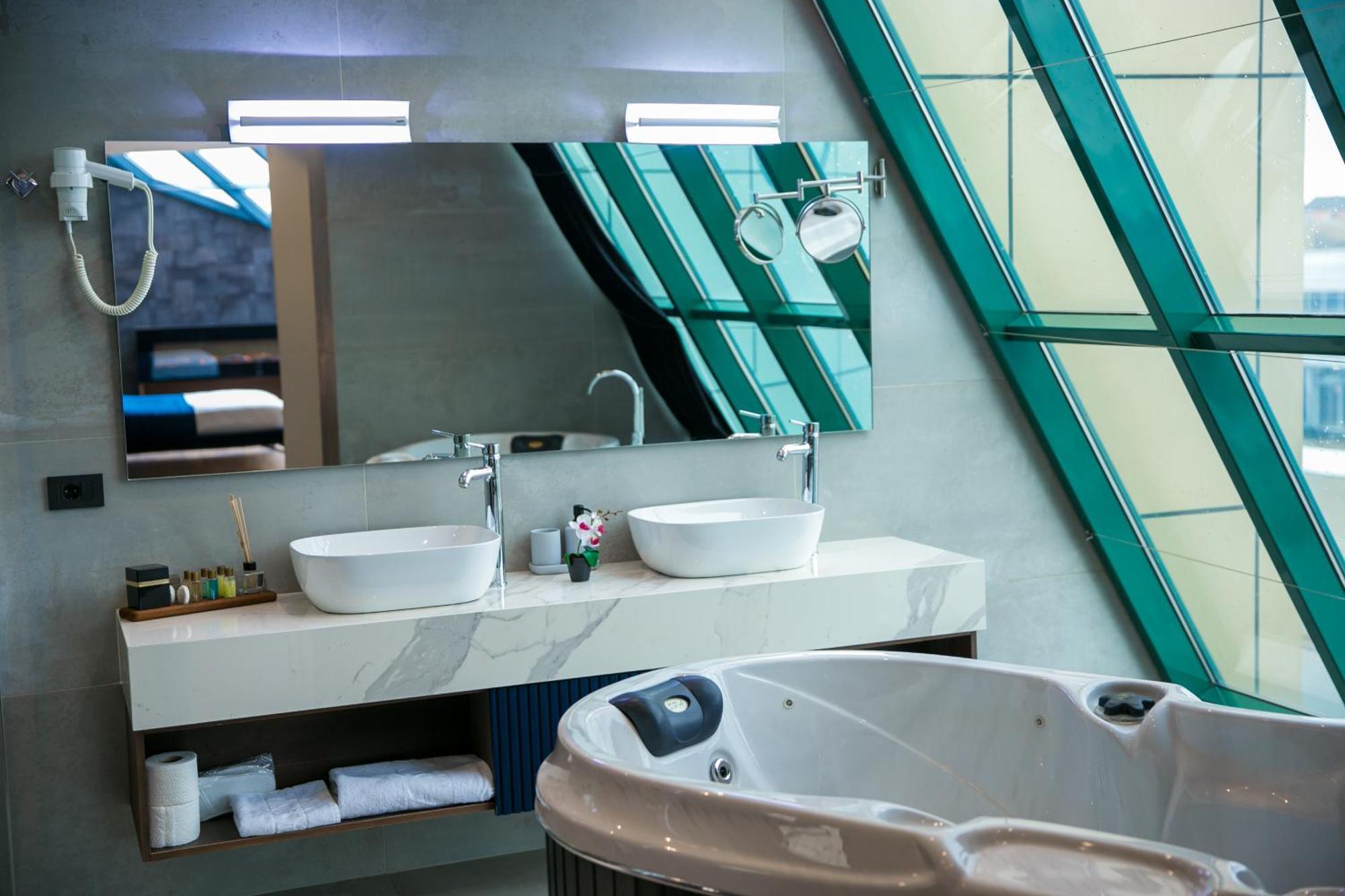 Astoria Luxury & Spa Gjilan ภายนอก รูปภาพ
