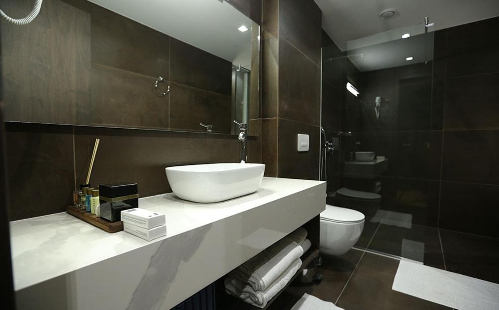 Astoria Luxury & Spa Gjilan ภายนอก รูปภาพ